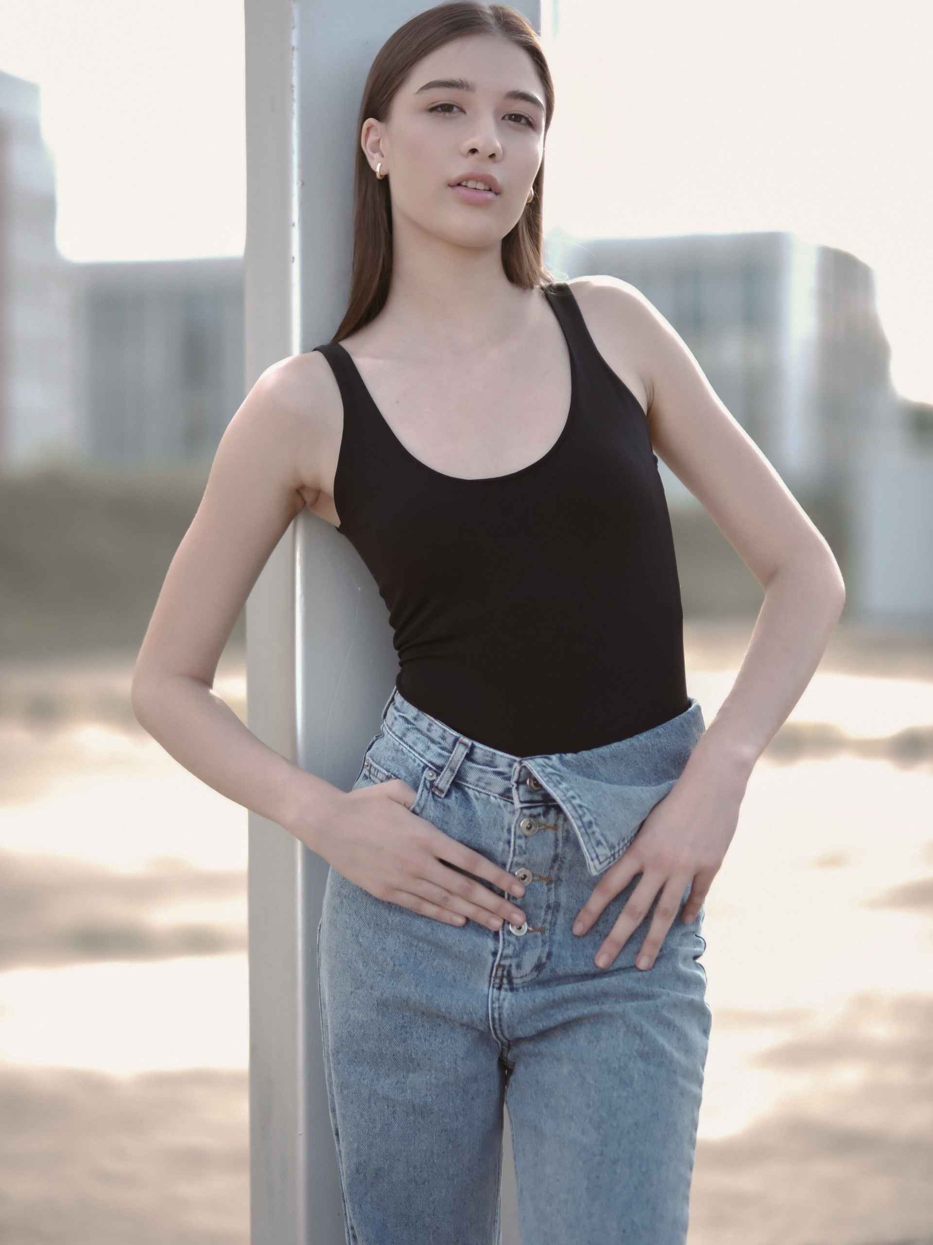 MARIAM VEKUA